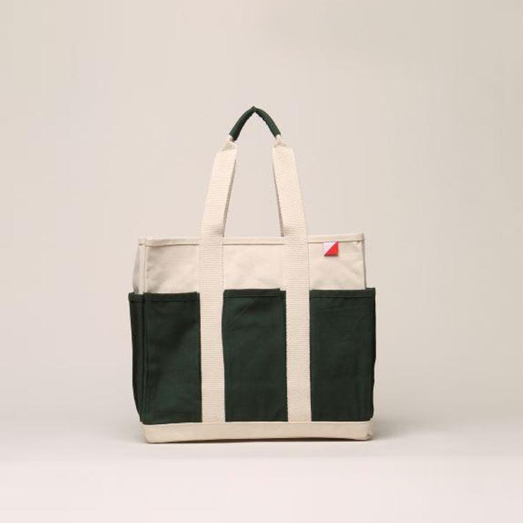 Pocket Tote 8-Pocket Carrying Tote