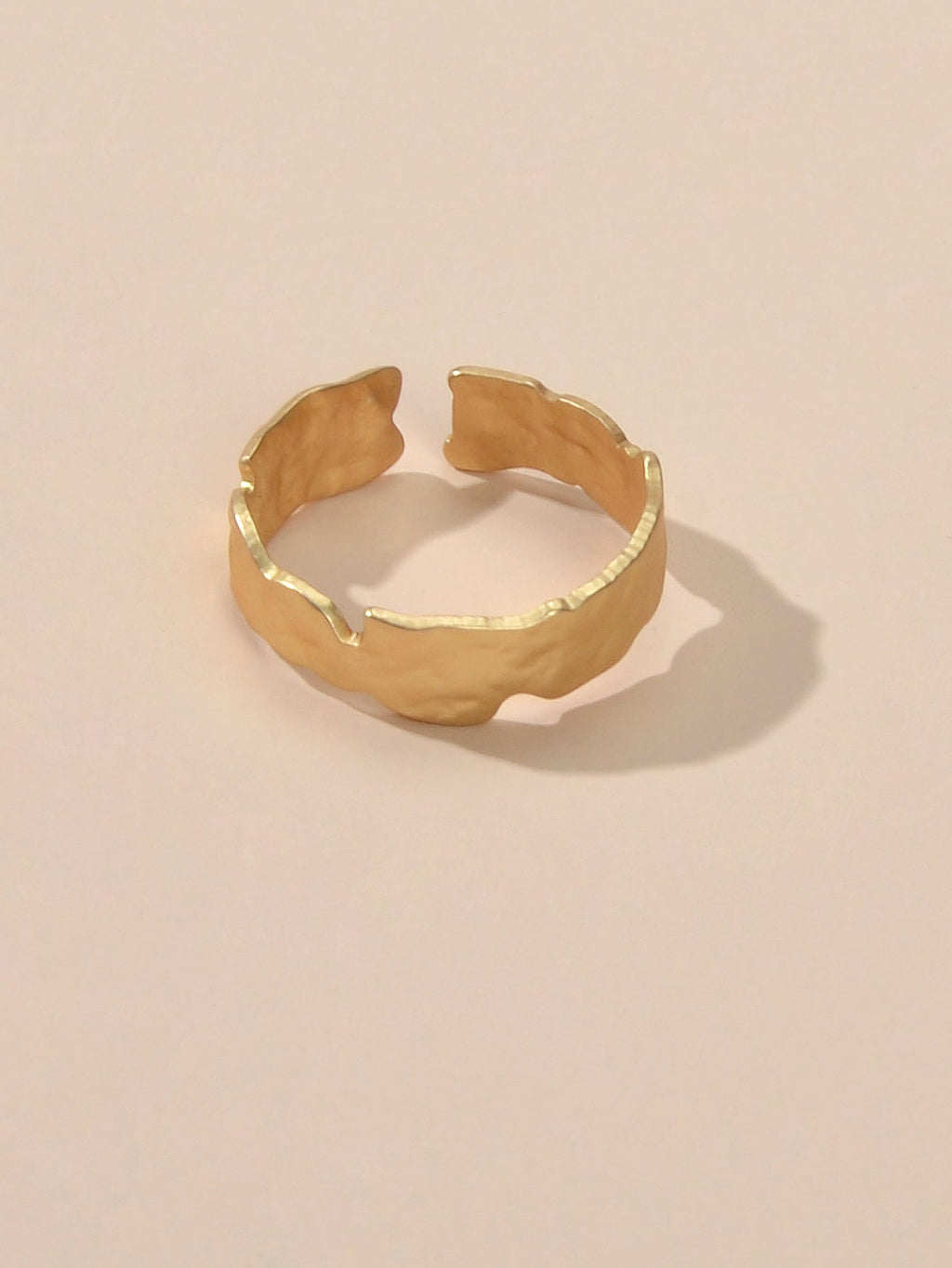Classics Jewellery Gold Metal Minimalist Geometric Engagement Finger