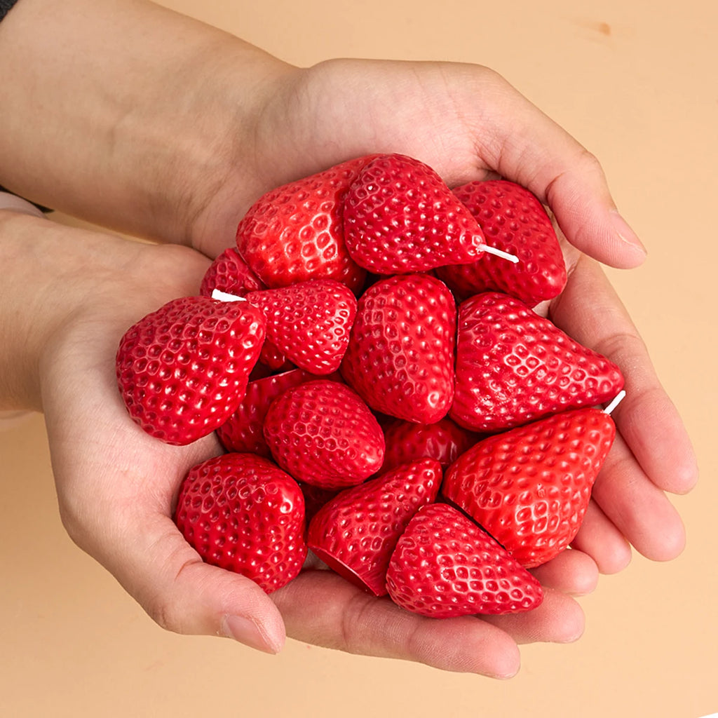 3D Strawberry Aromatherapy Candle Silicone Mold For DIY Handmade Romantic Scented Valentines Day Gift And Home Decor