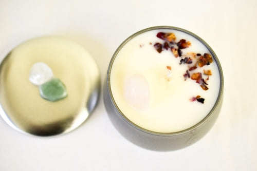 Soft Chaos Candle – Jasmine & Quiet Rage