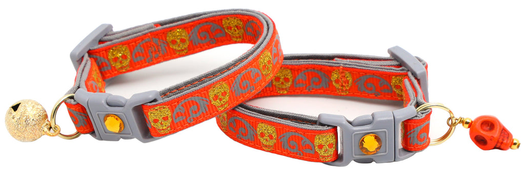 Gold Glitter Skulls Breakaway Cat Collar