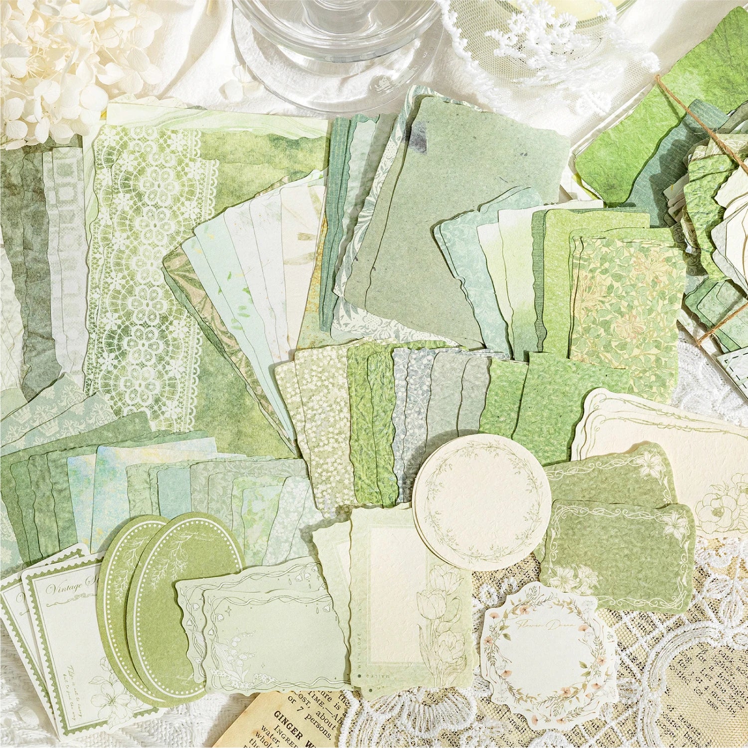 JIANQI 100pcs Vintage Decor Scrapbooking Materials Paper Combo Kit DIY