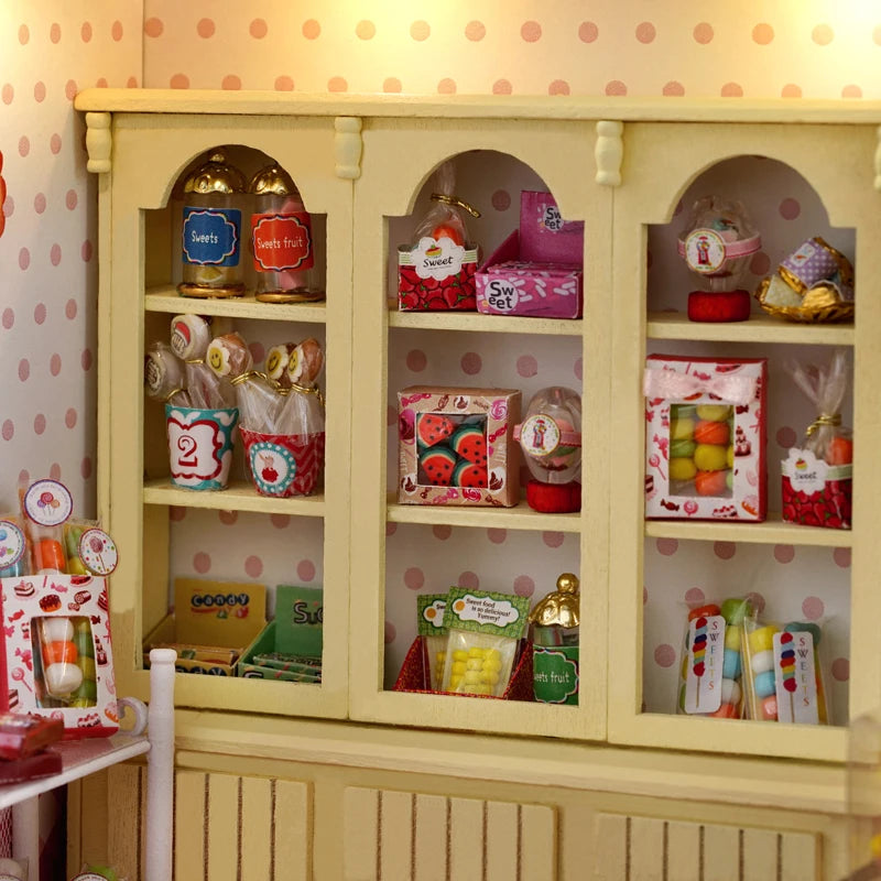 2014 New Home Miniature Dollhouse Kit Diy Wooden House With Spare Parts For Self Assembly