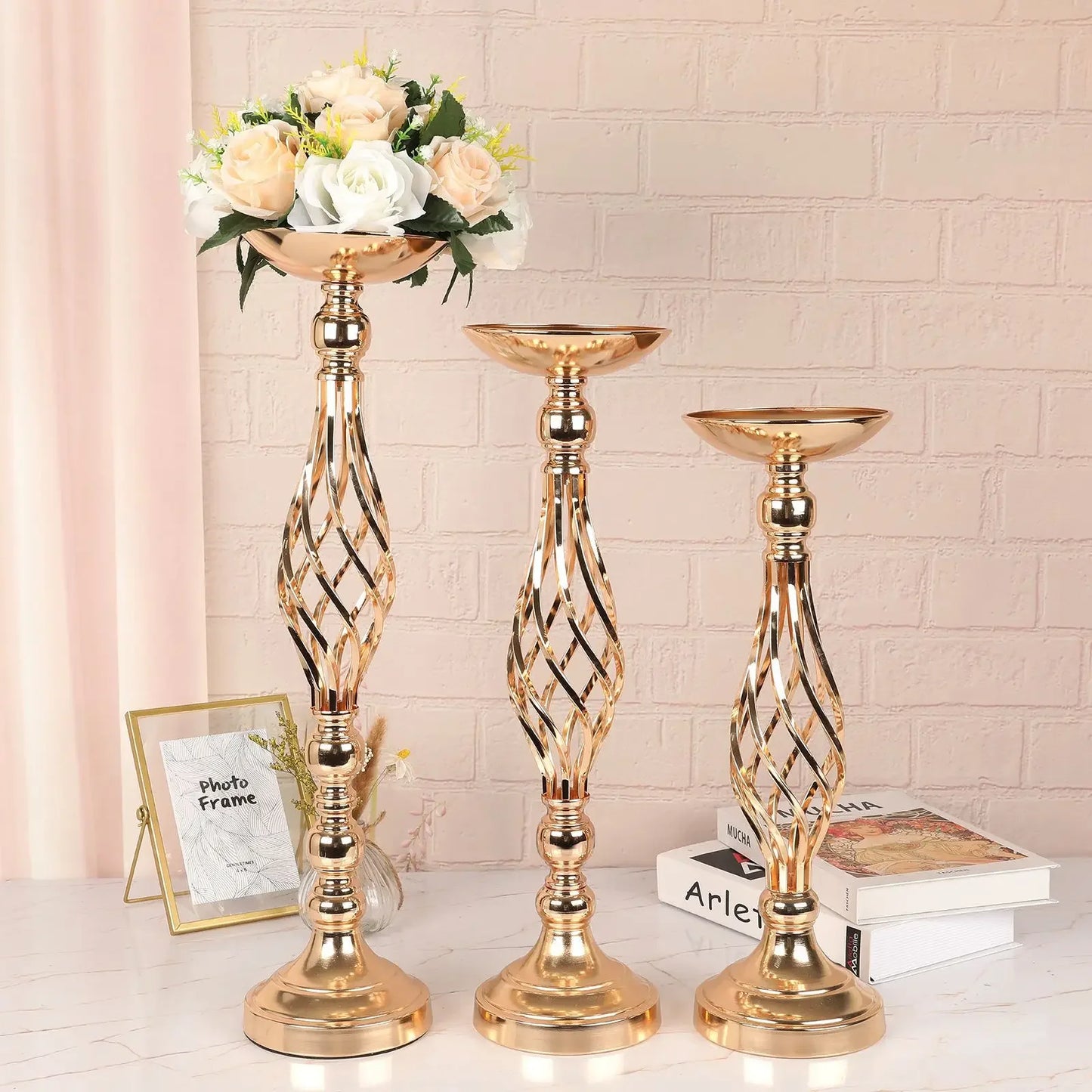 Table Candle Holder Decoration: Golden Iron Art Vase, Twisted Road