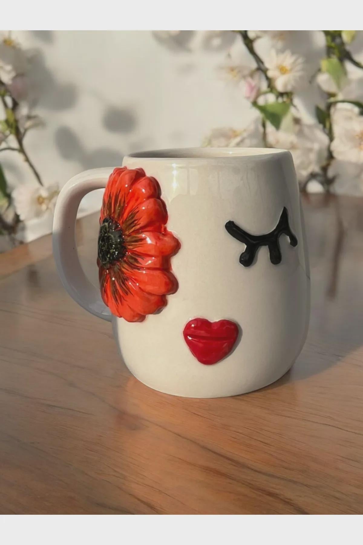 Set of 2 Embossed Flower Face Mugs 400ml for Unique Coffee Experience